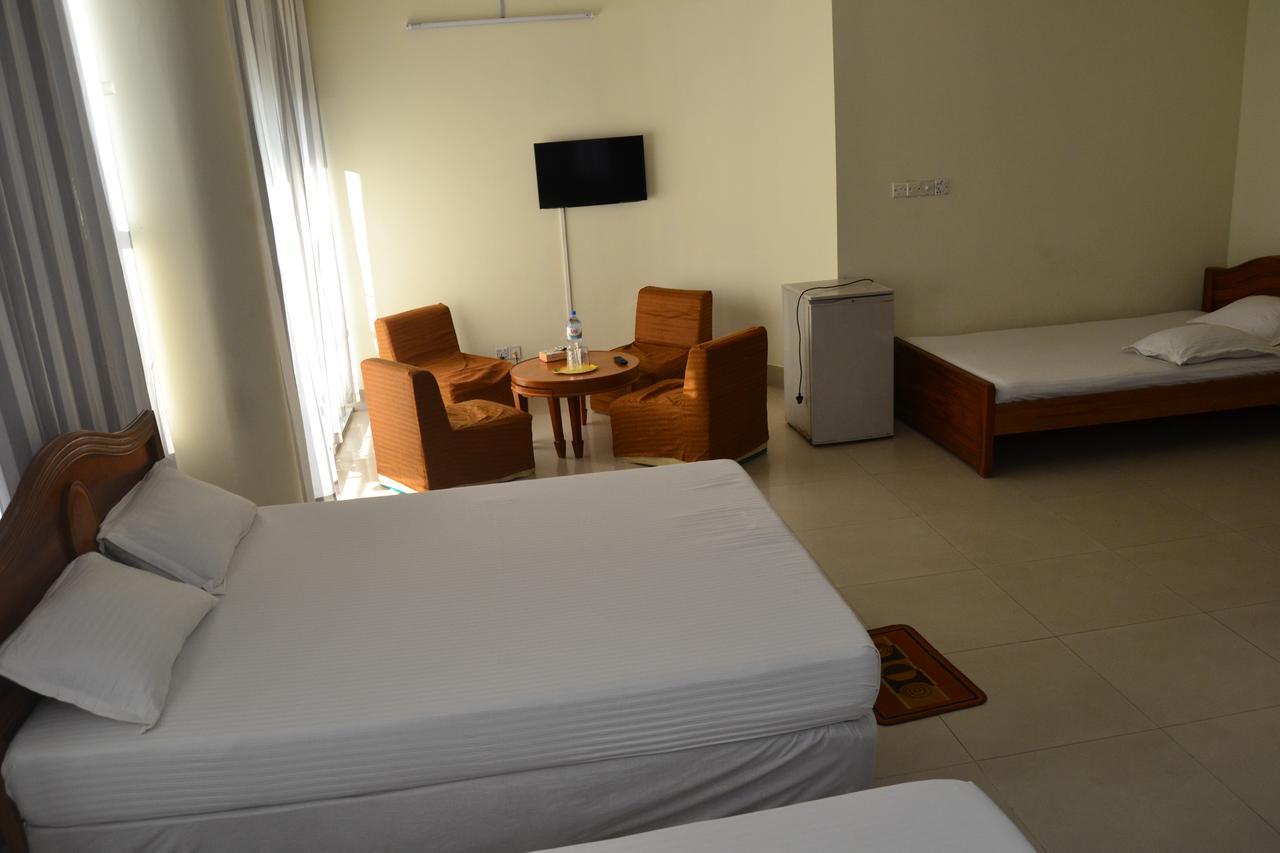 Hotel Marine Plaza ค็อกเซสบาซาร์ ภายนอก รูปภาพ